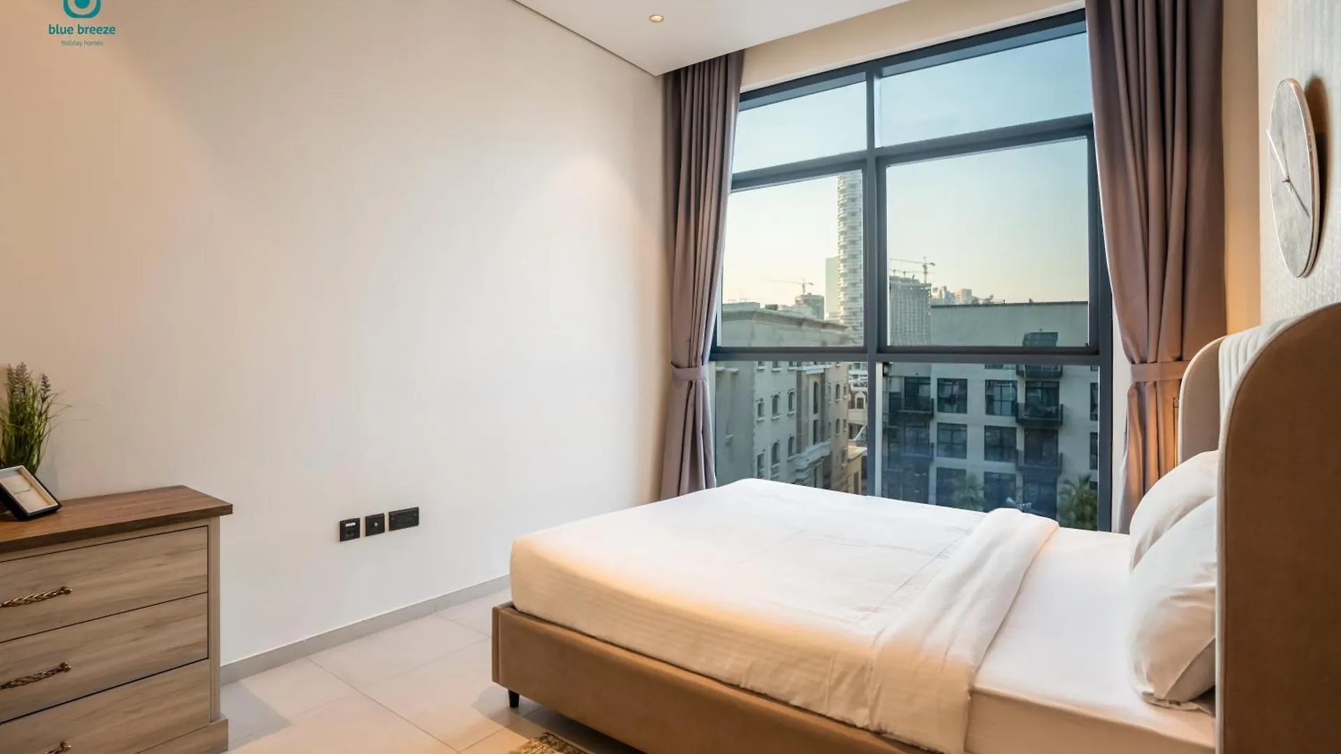 Appartamento Blue Breeze - Stylish 2Br With Balcony & Private Terrace In Jvc Dubai