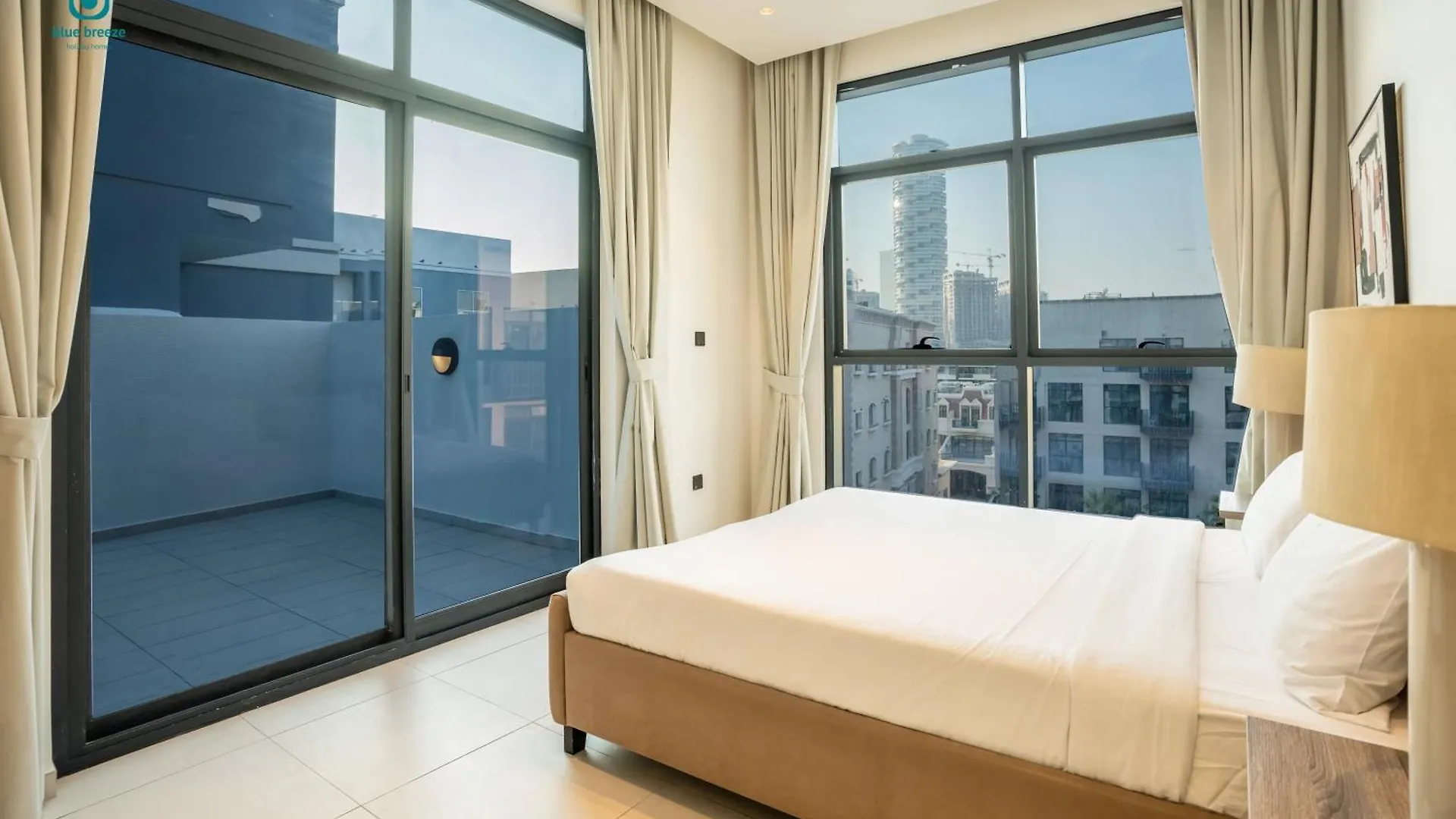 Blue Breeze - Stylish 2Br With Balcony & Private Terrace In Jvc Apartment Dubai