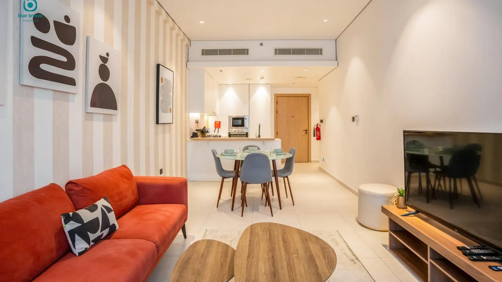 Blue Breeze - Stylish 2Br With Balcony & Private Terrace In Jvc Apartment Dubai United Arab Emirates