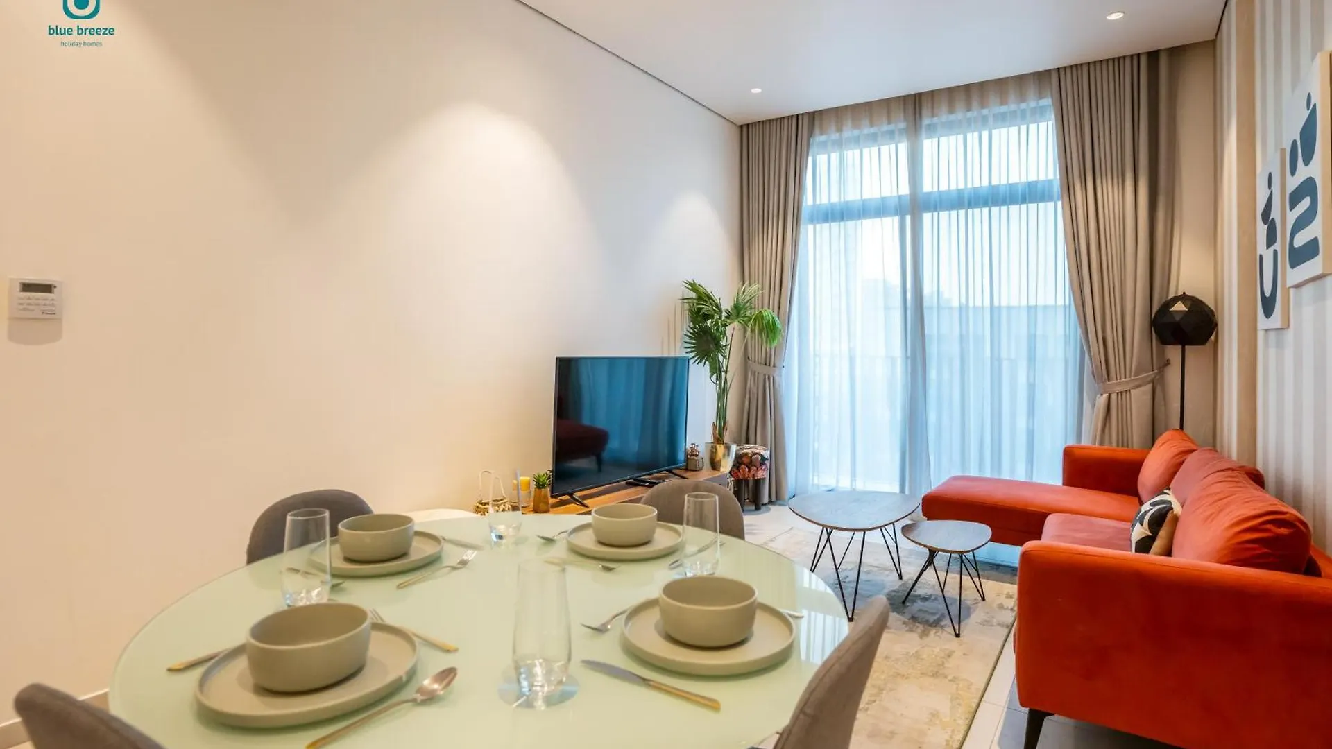 Blue Breeze - Stylish 2Br With Balcony & Private Terrace In Jvc Apartment Dubai