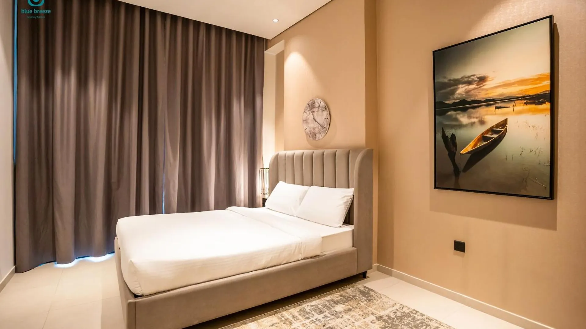 Blue Breeze - Stylish 2Br With Balcony & Private Terrace In Jvc Apartment Dubai