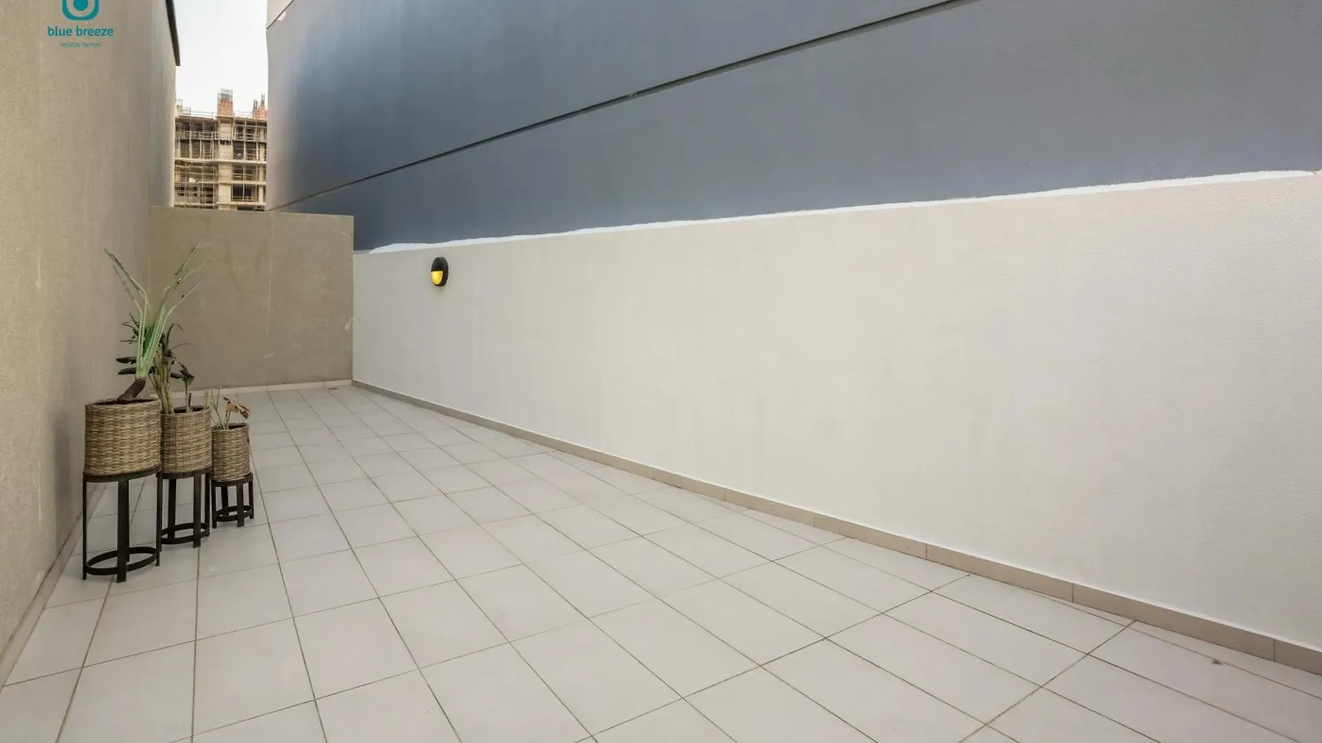 Blue Breeze - Stylish 2Br With Balcony & Private Terrace In Jvc Apartment Dubai