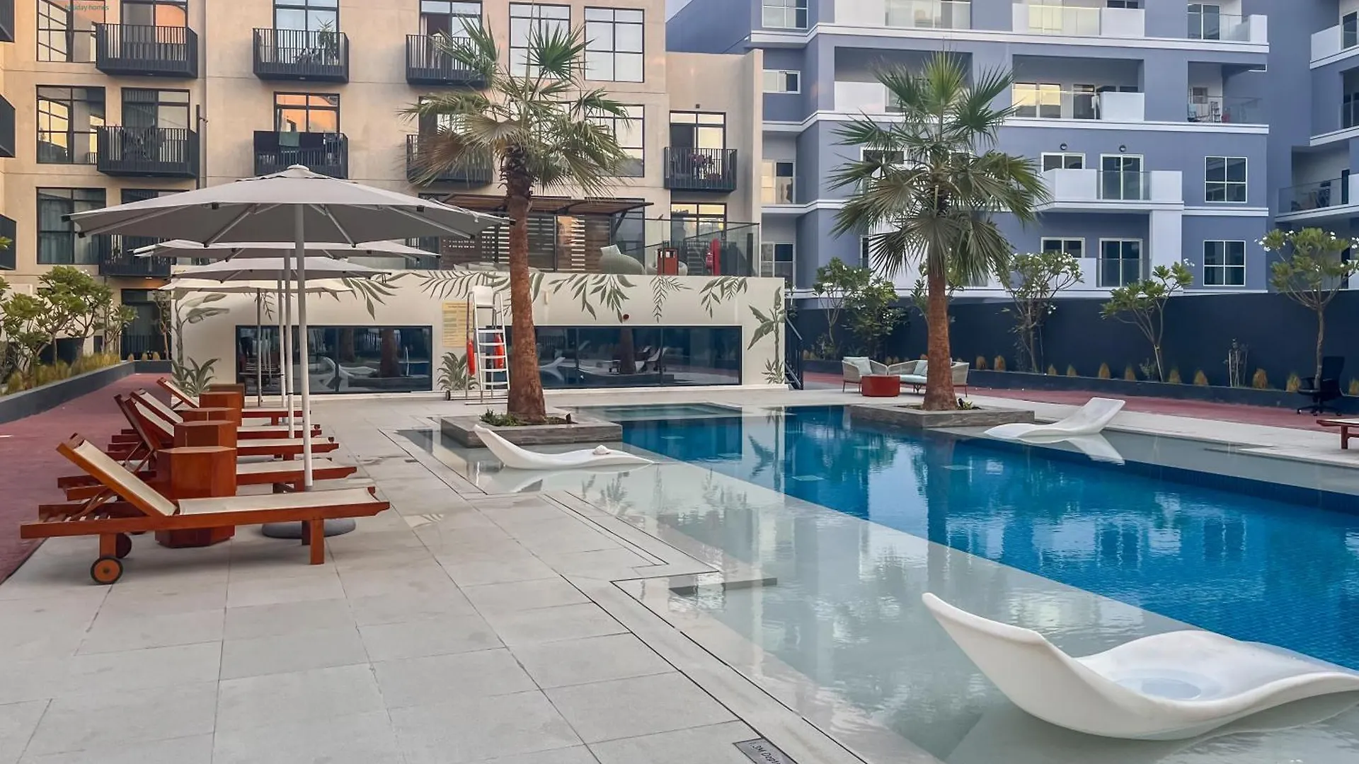 Blue Breeze - Stylish 2Br With Balcony & Private Terrace In Jvc Apartment Dubai United Arab Emirates